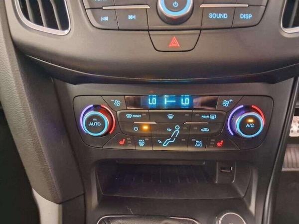 Used Ford Focus 2018 for sale - 76136300: Photo 21