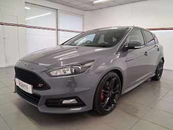Used Ford Focus 2018 for sale - 76136300: Photo 3