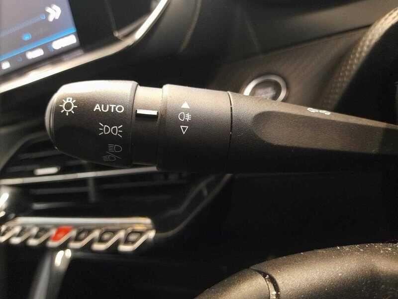Used Peugeot 2008 2021 for sale - 76849864: Photo 19