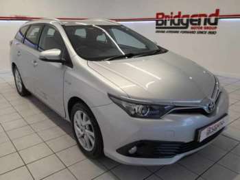 (68) - 1.8 VVT-h Icon Tech Touring Sports 5dr