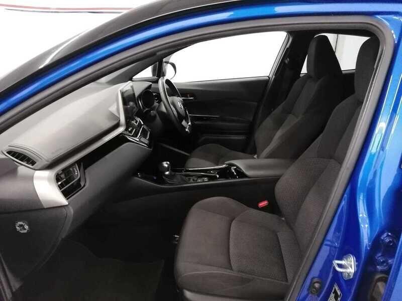 Used Toyota C-HR 2019 for sale - 76137789: Photo 14