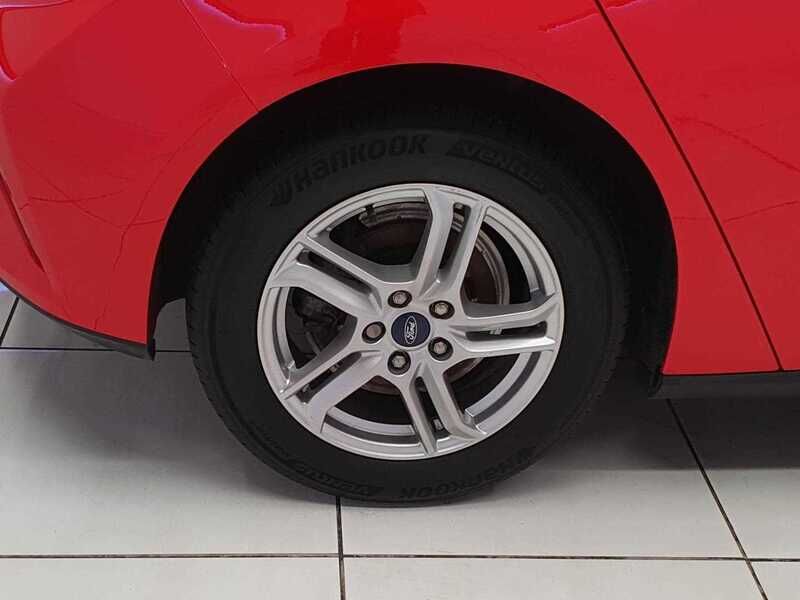 Used Ford Focus 2021 for sale - 77045104: Photo 8