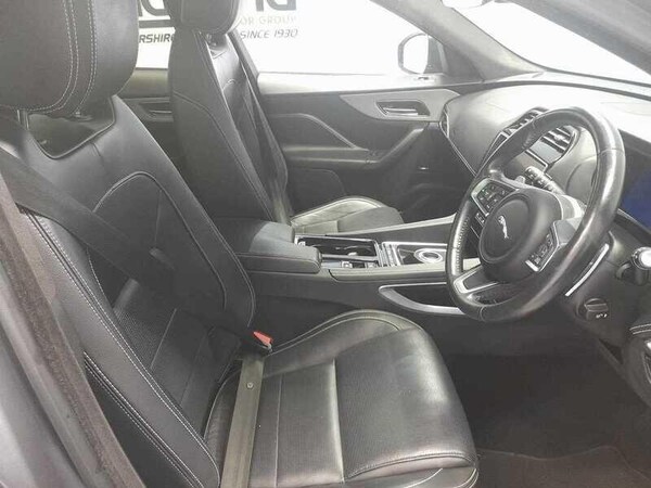 Used Jaguar F-Pace 2020 for sale - 76270598: Photo 11