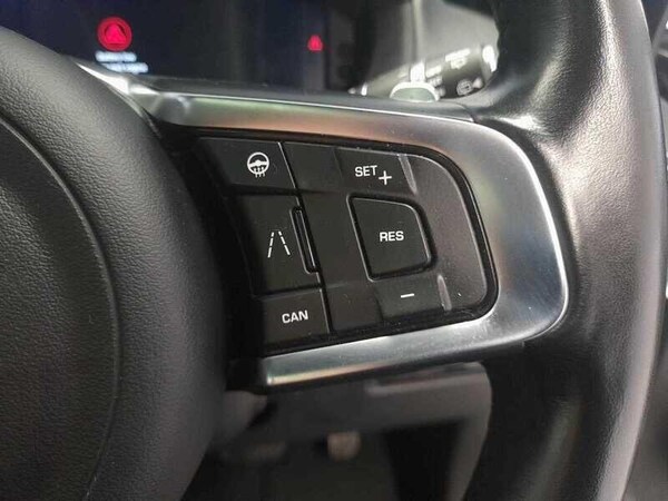 Used Jaguar F-Pace 2020 for sale - 76270598: Photo 23