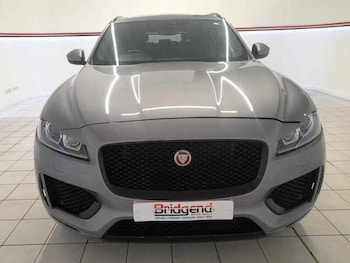 Used Jaguar F-Pace 2020 for sale - 76270598: Photo 2