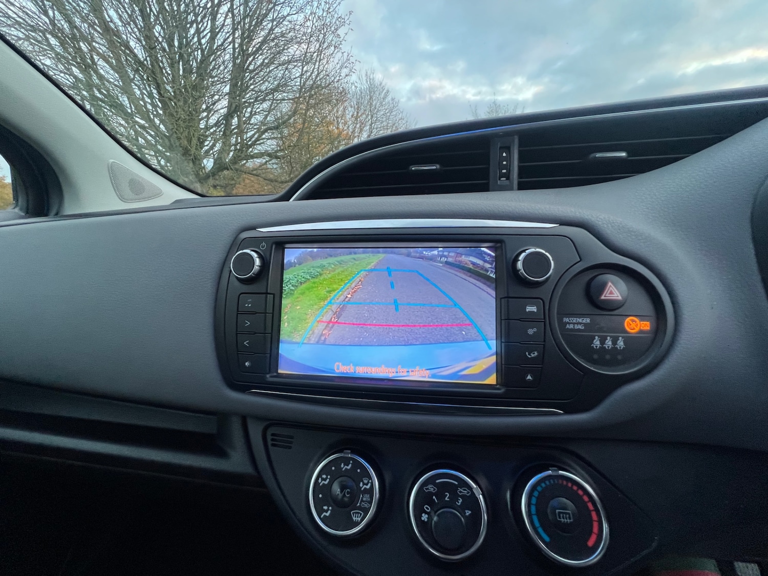 Used Toyota Yaris 2014 for sale - 76507365: Photo 18