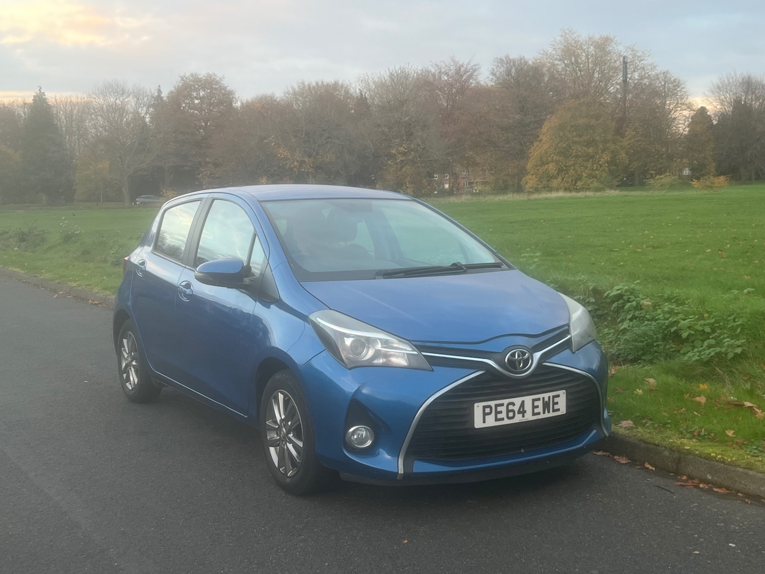 Used Toyota Yaris 2014 for sale - 76507365: Photo 2