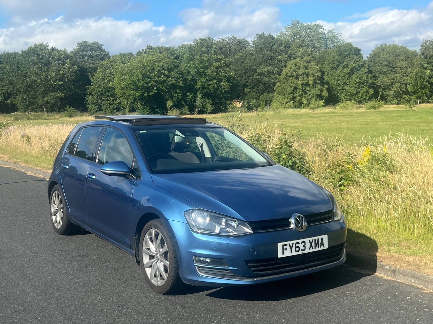 Used Volkswagen Golf 2013 for sale - 77691147: Photo 2