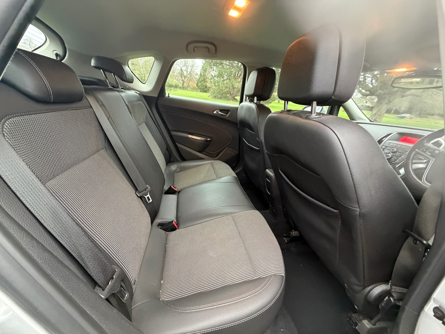 Used Vauxhall Astra 2010 for sale - 77069260: Photo 17