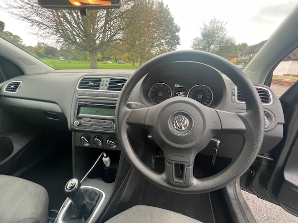 Used Volkswagen Polo 2010 for sale - 76179110: Photo 16