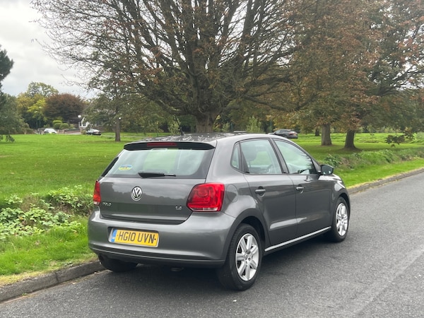 Used Volkswagen Polo 2010 for sale - 76179110: Photo 5