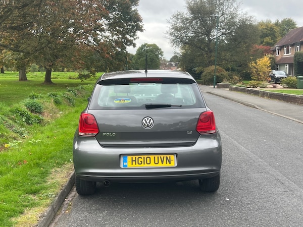 Used Volkswagen Polo 2010 for sale - 76179110: Photo 6