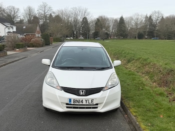 Used Honda Jazz 2014 for sale - 77584714: Photo