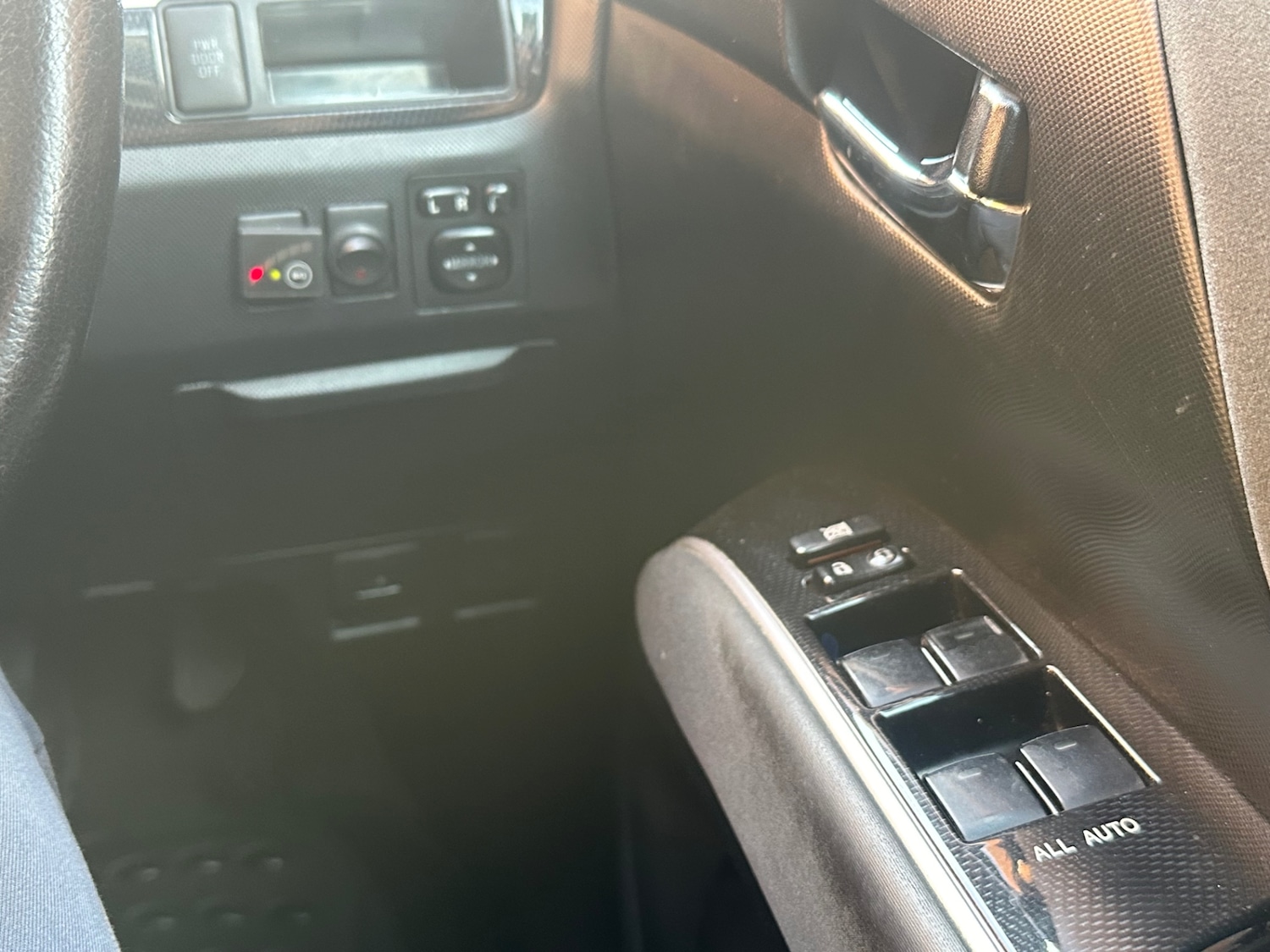 Used Toyota Estima 2022 for sale - 76492228: Photo 15