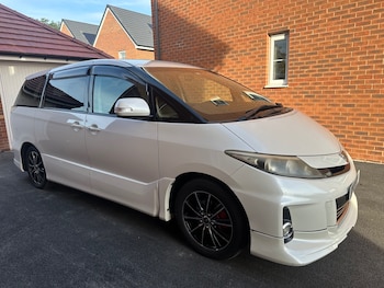 Toyota Estima feature image 2