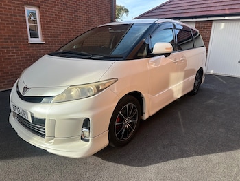 Toyota Estima feature image 3