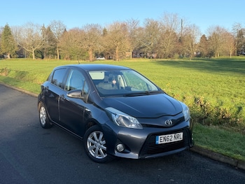 Used Toyota Yaris 2013 for sale - 77228190: Photo