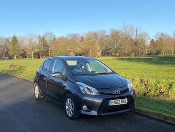 Used Toyota Yaris 2013 for sale - 77228190: Photo