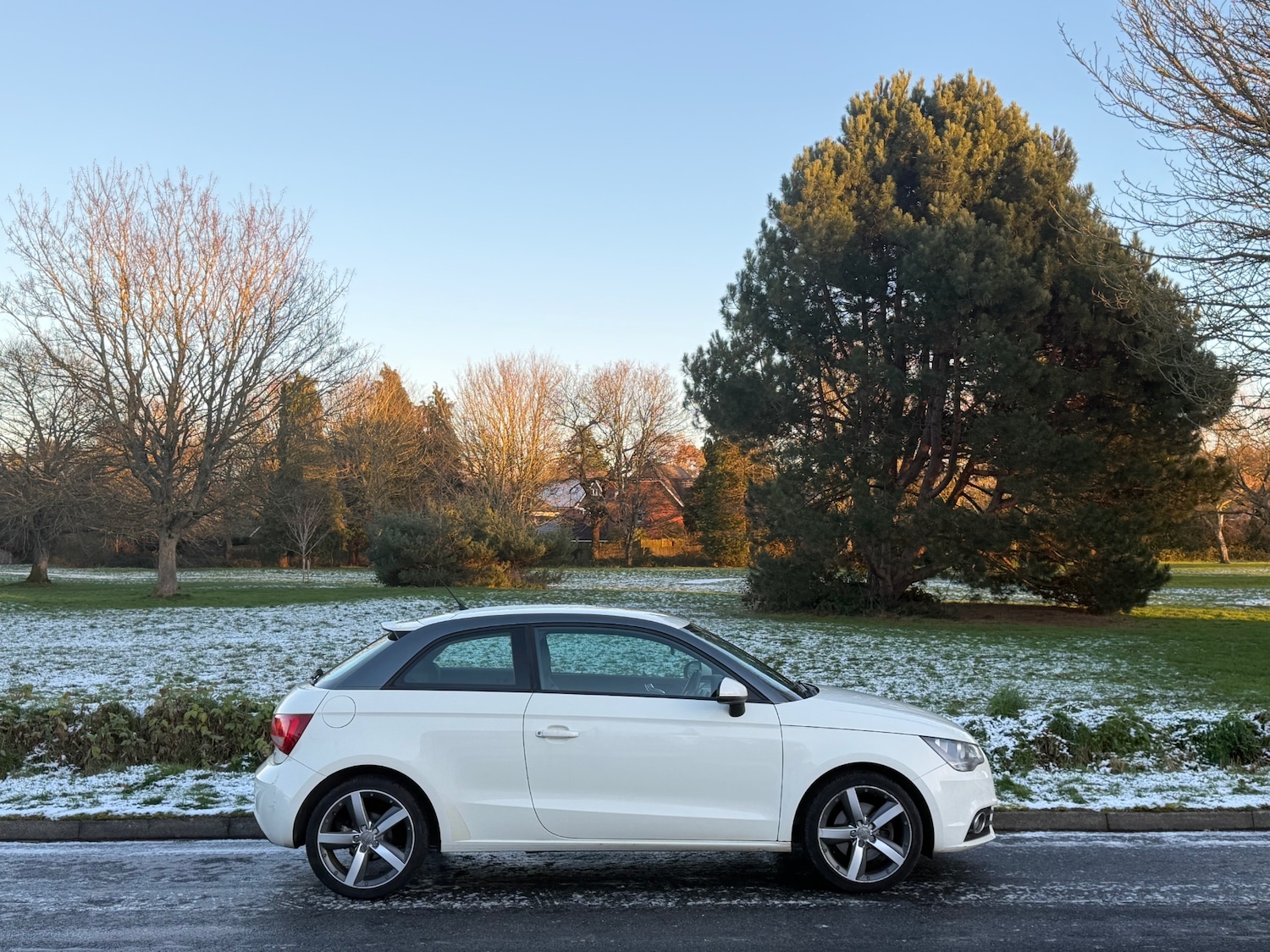 Used Audi A1 2011 for sale - 77097026: Photo 4