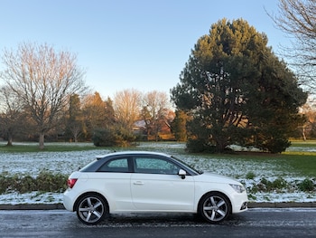 Used Audi A1 2011 for sale - 77097026: Photo