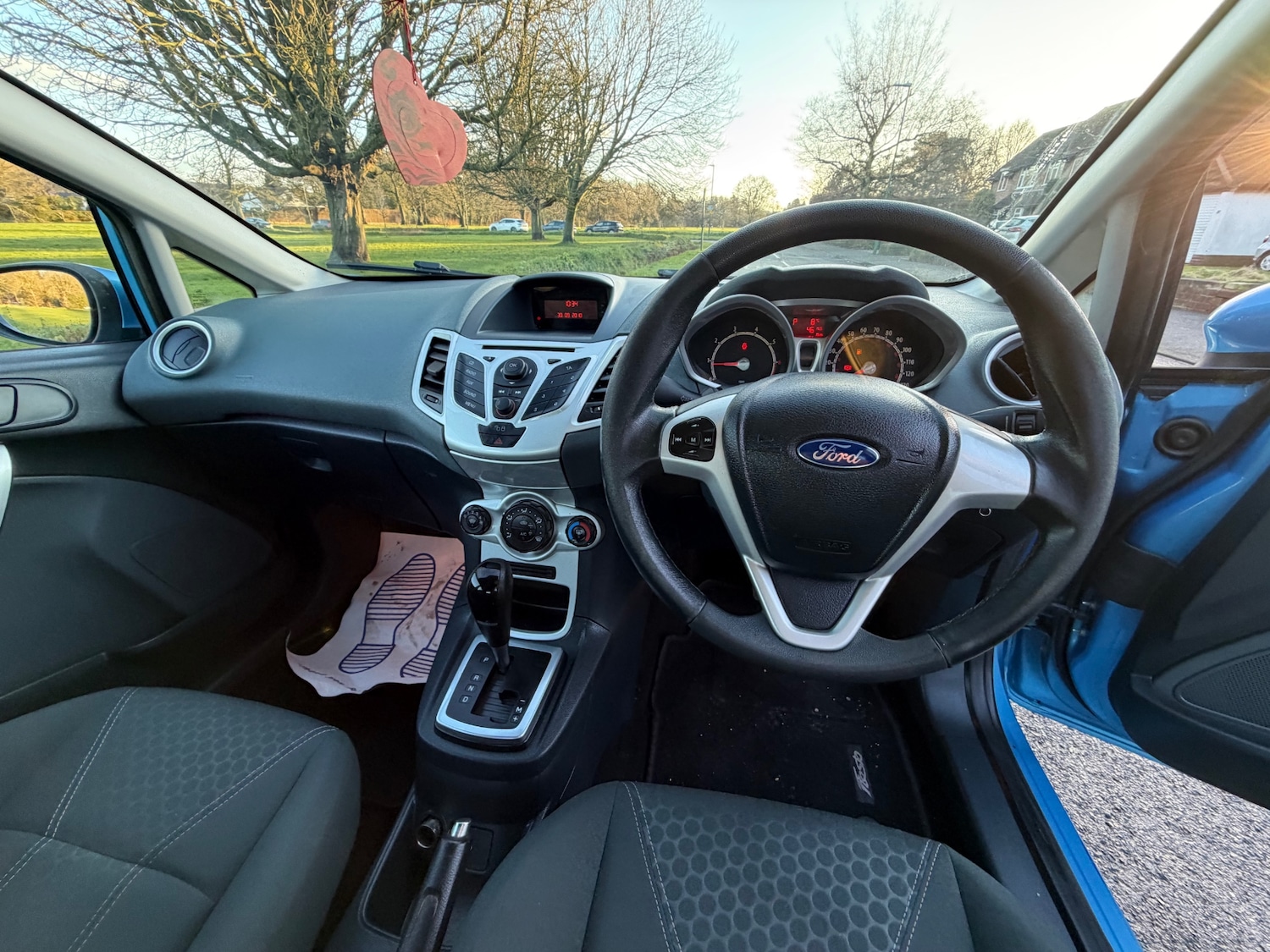 Used Ford Fiesta 2010 for sale - 77236968: Photo 23