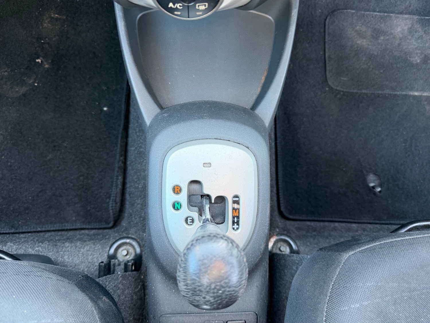 Used Toyota Yaris 2006 for sale - 76600145: Photo 18