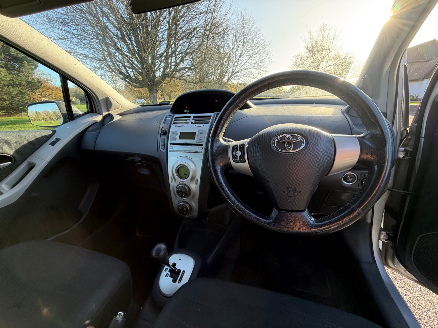 Used Toyota Yaris 2006 for sale - 76600145: Photo 22