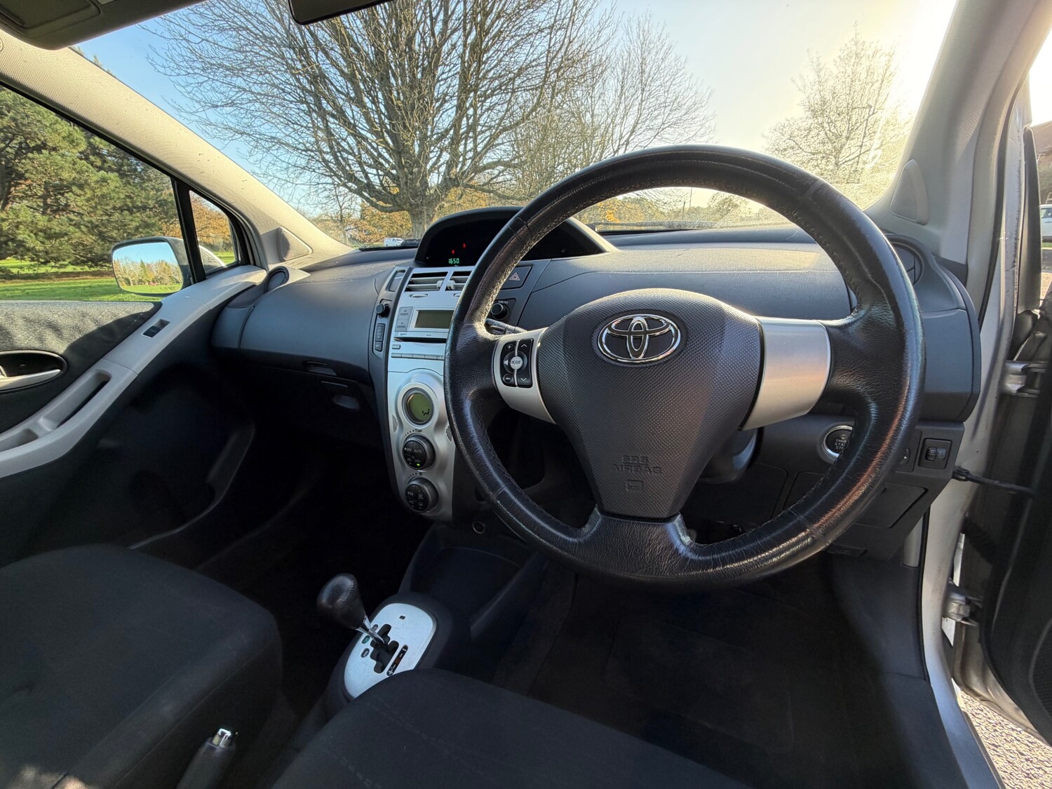 Used Toyota Yaris 2006 for sale - 76600145: Photo 24