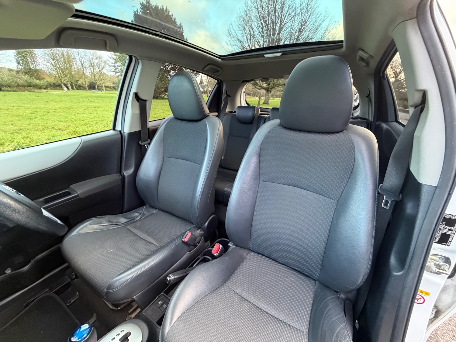 Used Toyota Yaris 2014 for sale - 77445742: Photo 17