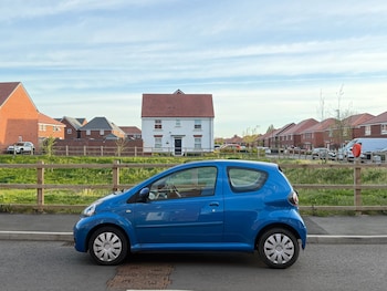 Used Toyota AYGO 2010 for sale - 78459168: Photo
