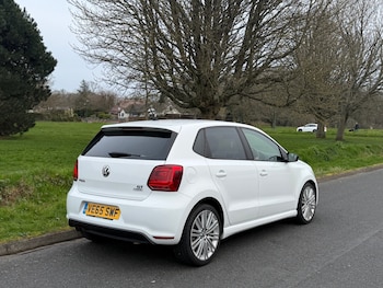 Used Volkswagen Polo 2015 for sale - 78680507: Photo