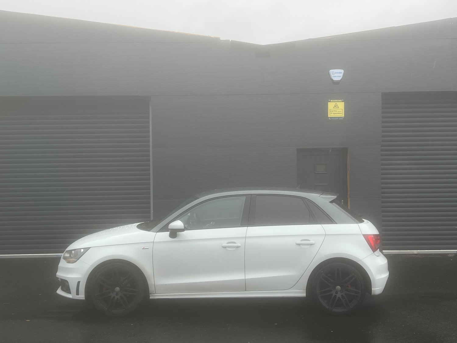 Used Audi A1 2012 for sale - 76583476: Photo 3