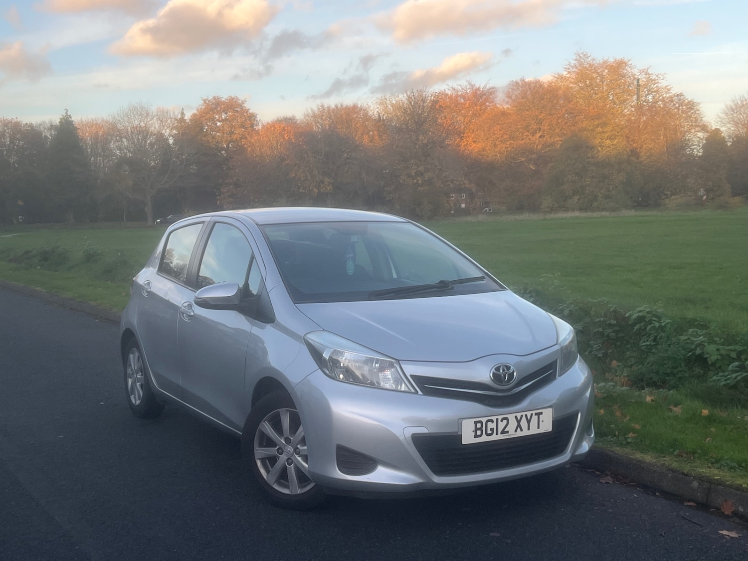 Used Toyota Yaris 2012 for sale - 76490491: Photo 1