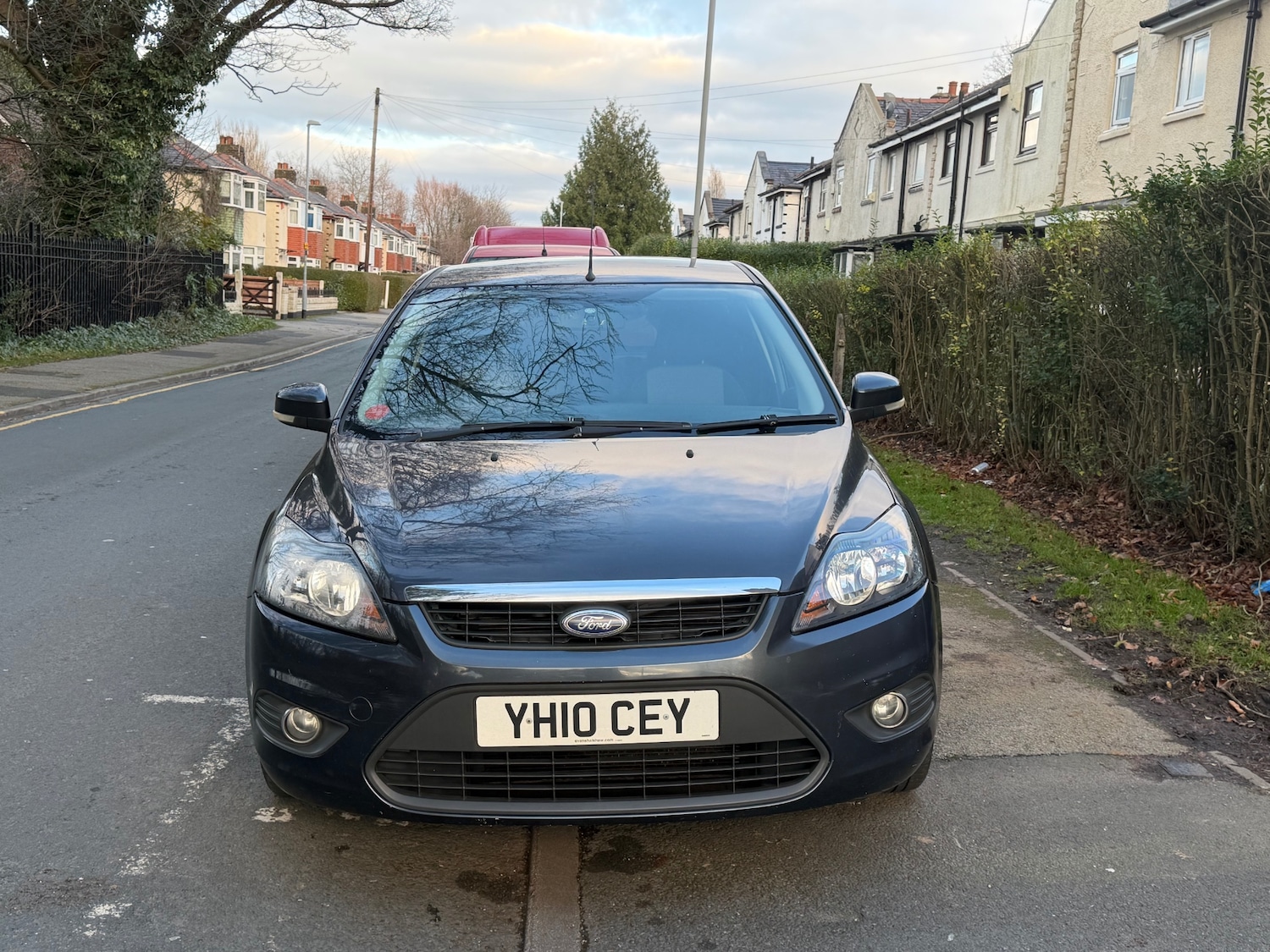 Used Ford Focus 2010 for sale - 77047485: Photo 2