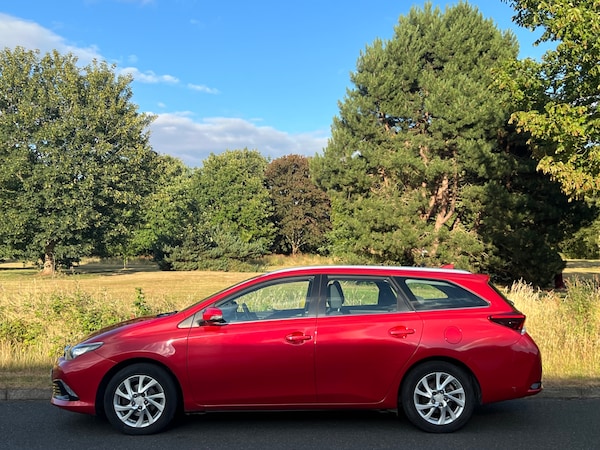 Used Toyota Auris 2015 for sale - 75367017: Photo 11