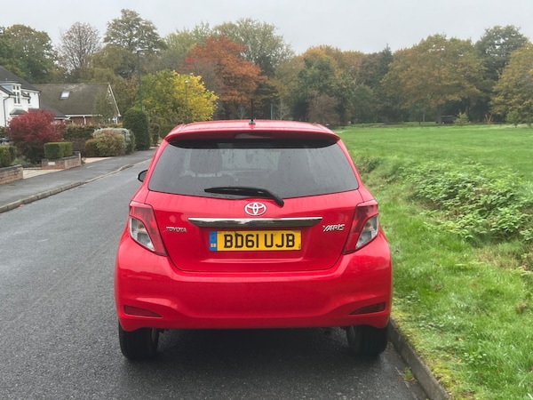 Used Toyota Yaris 2012 for sale - 76273080: Photo 13