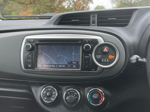 Used Toyota Yaris 2012 for sale - 76273080: Photo 20