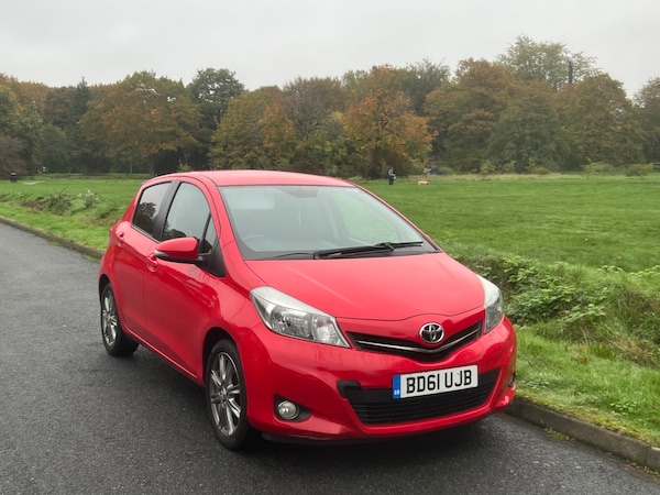 Used Toyota Yaris 2012 for sale - 76273080: Photo 2