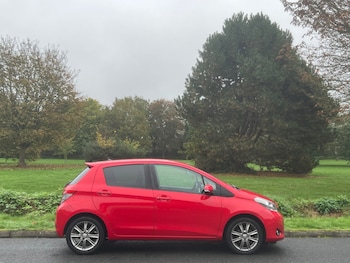 Used Toyota Yaris 2012 for sale - 76273080: Photo 4