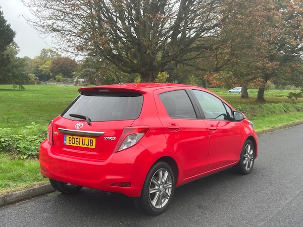 Used Toyota Yaris 2012 for sale - 76273080: Photo 7