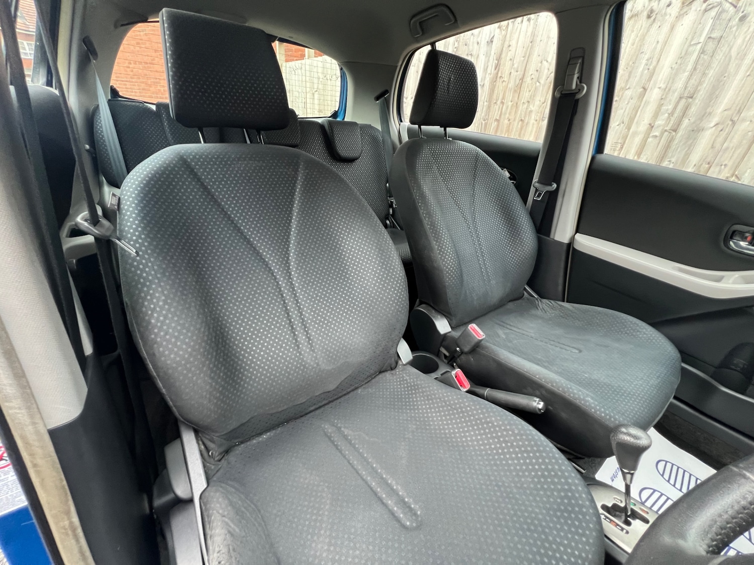 Used Toyota Yaris 2010 for sale - 76583477: Photo 7