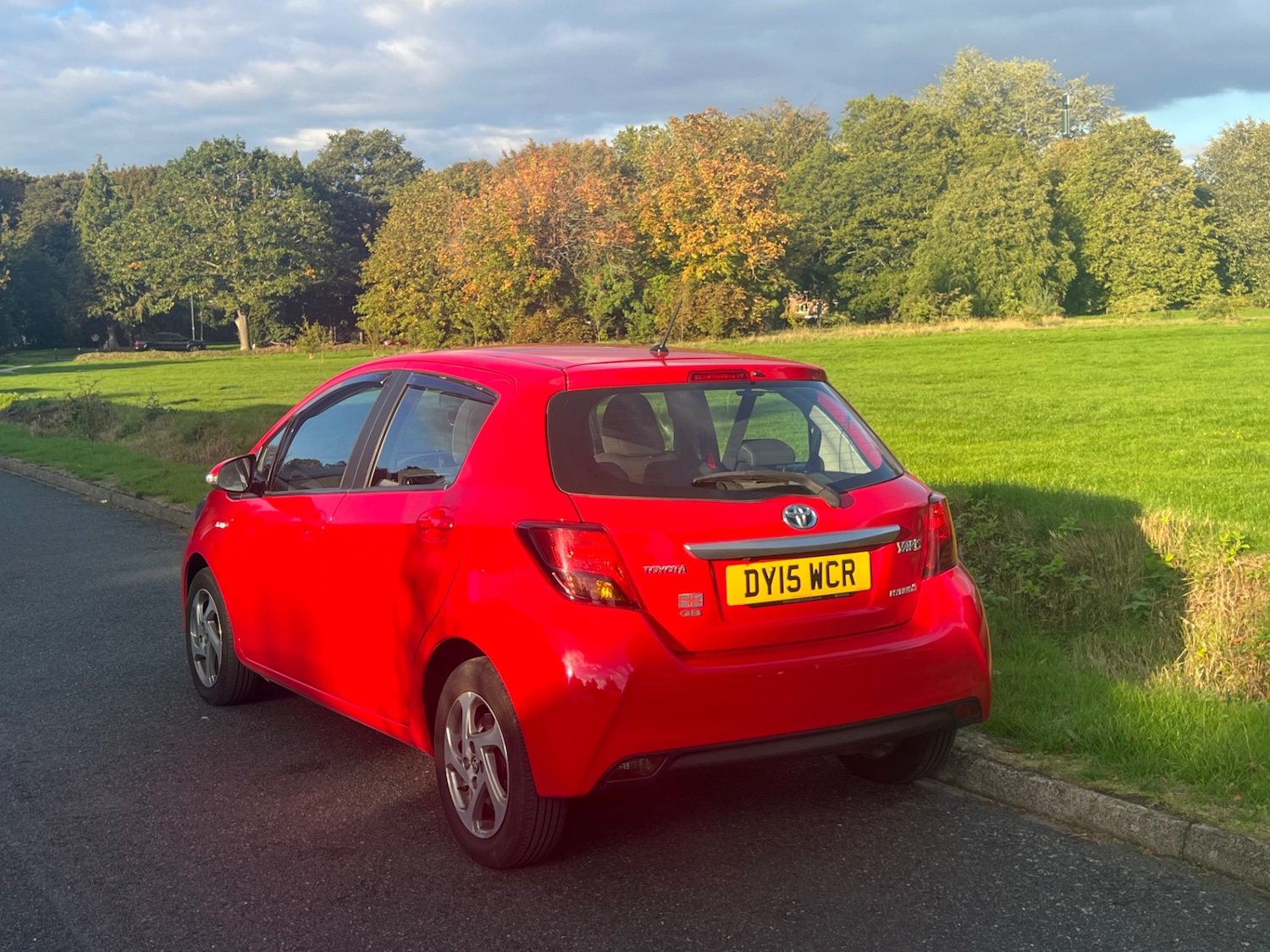 Used Toyota Yaris 2015 for sale - 76796628: Photo 12