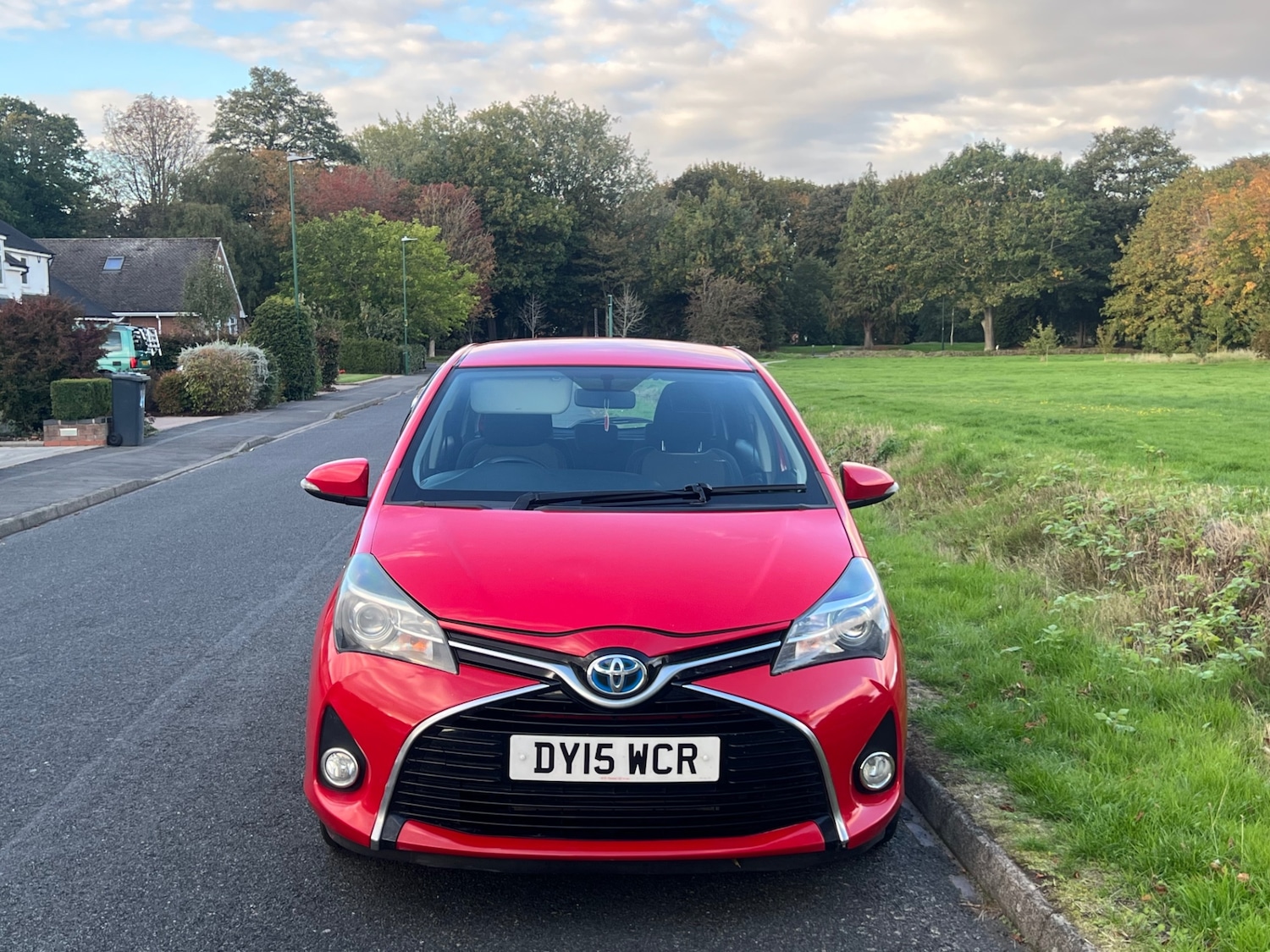 Used Toyota Yaris 2015 for sale - 76796628: Photo 3