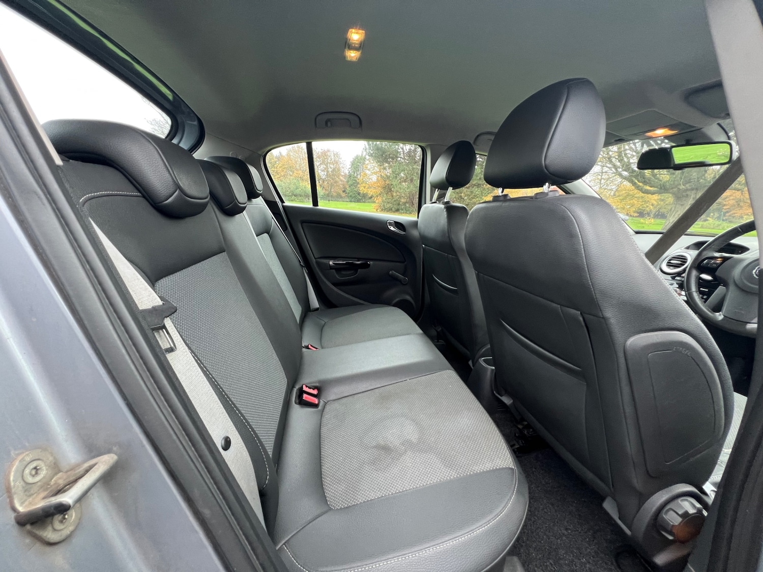 Used Vauxhall Corsa 2009 for sale - 76491878: Photo 22