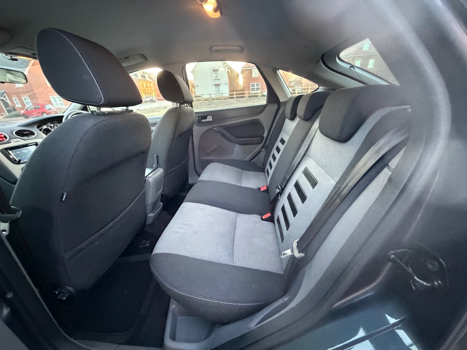 Used Ford Focus 2010 for sale - 77052281: Photo 14