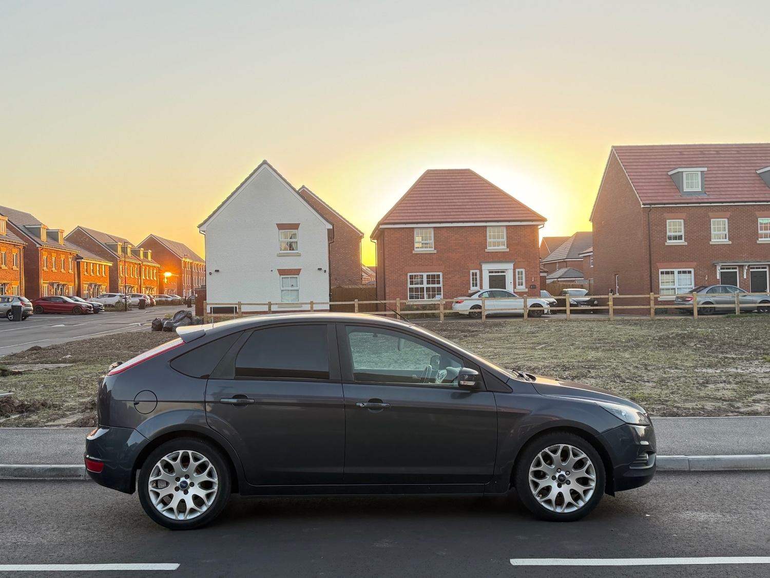 Used Ford Focus 2010 for sale - 77052281: Photo 4