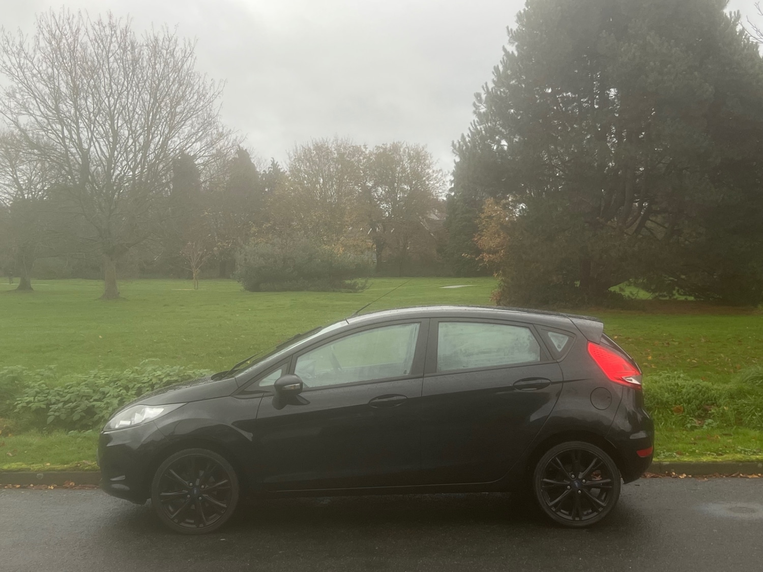 Used Ford Fiesta 2011 for sale - 76560121: Photo 11