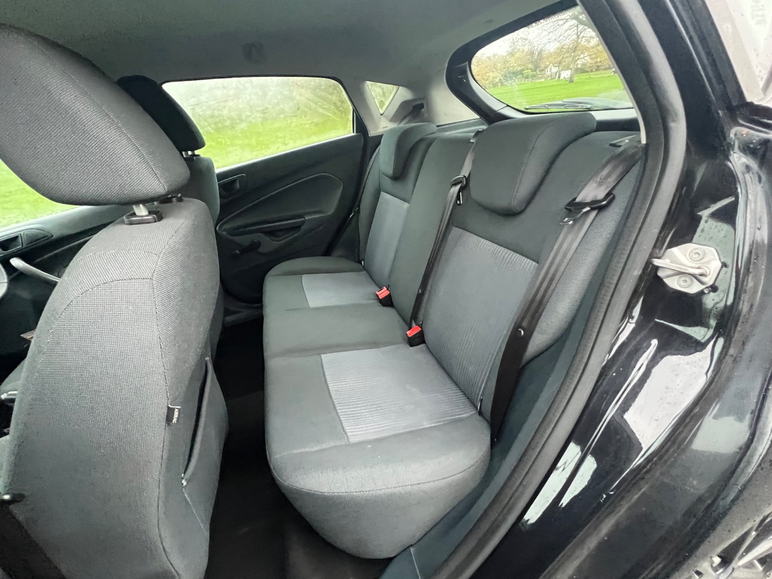 Used Ford Fiesta 2011 for sale - 76560121: Photo 21