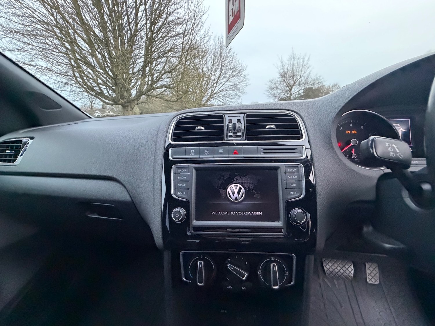 Used Volkswagen Polo 2015 for sale - 77991942: Photo 16