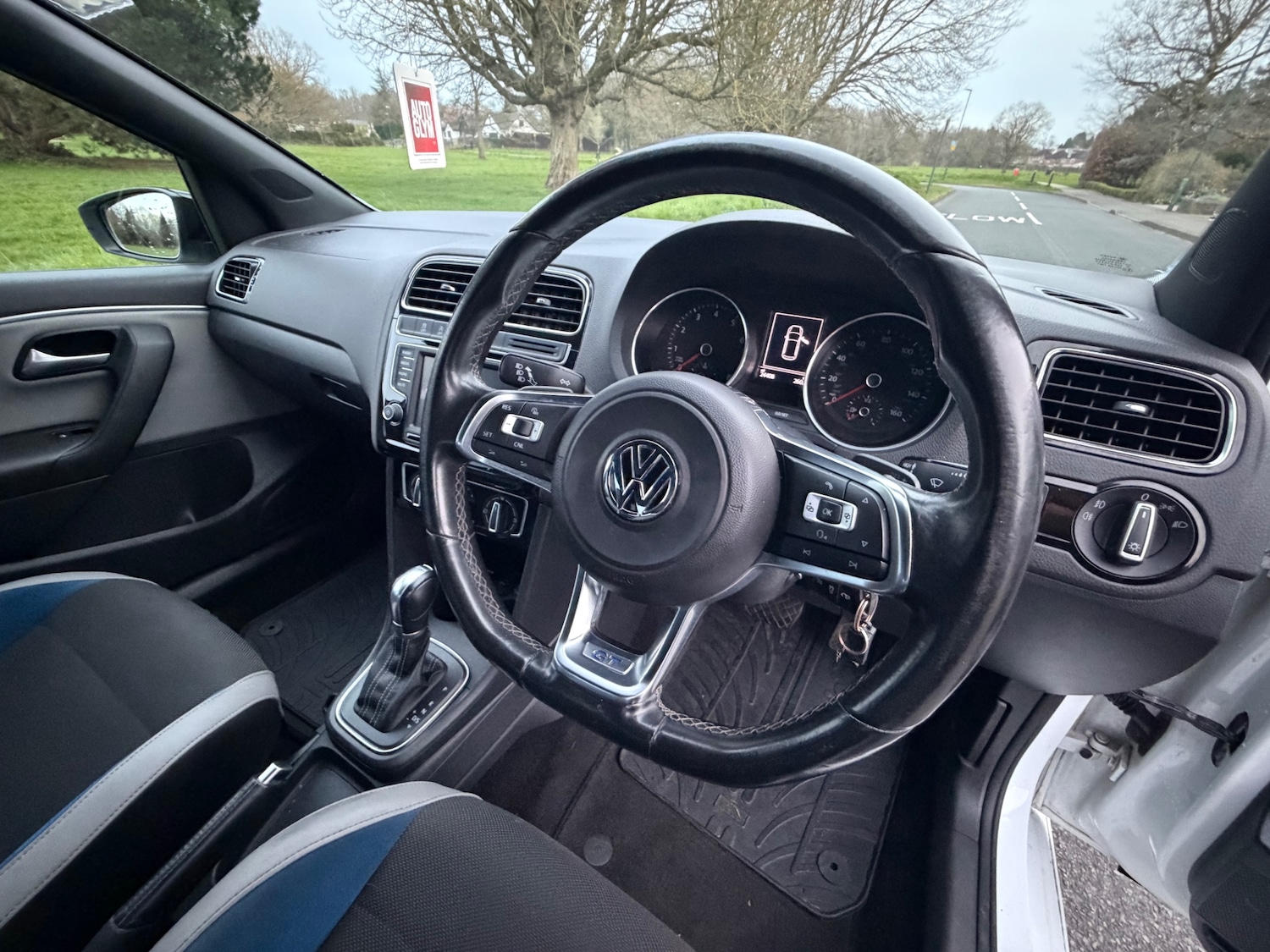 Used Volkswagen Polo 2015 for sale - 77991942: Photo 22